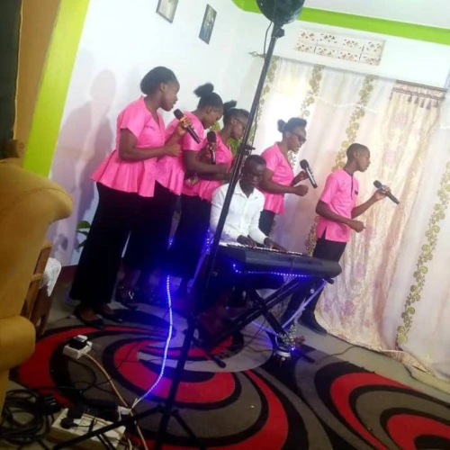 SERVANT'S CHOIR FAMILY