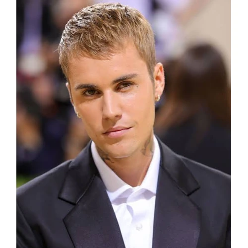 JUSTIN BIEBER